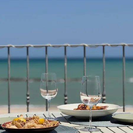 شقة Terrazzino Frontemare Wi-fi Free Parking *