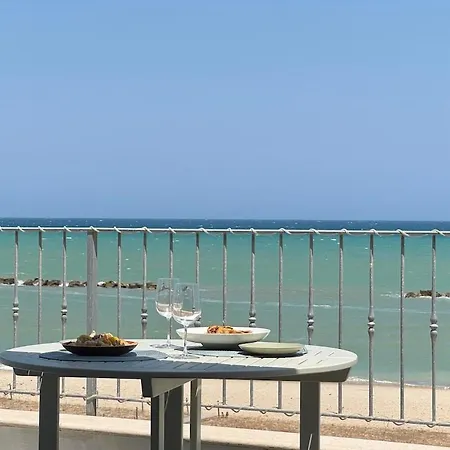 Апартаменты Terrazzino Frontemare Wi-fi Free Parking *