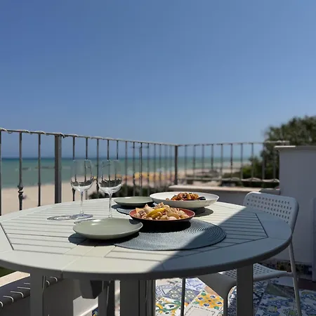 Terrazzino Frontemare Wi-fi Free Parking Апартаменты *